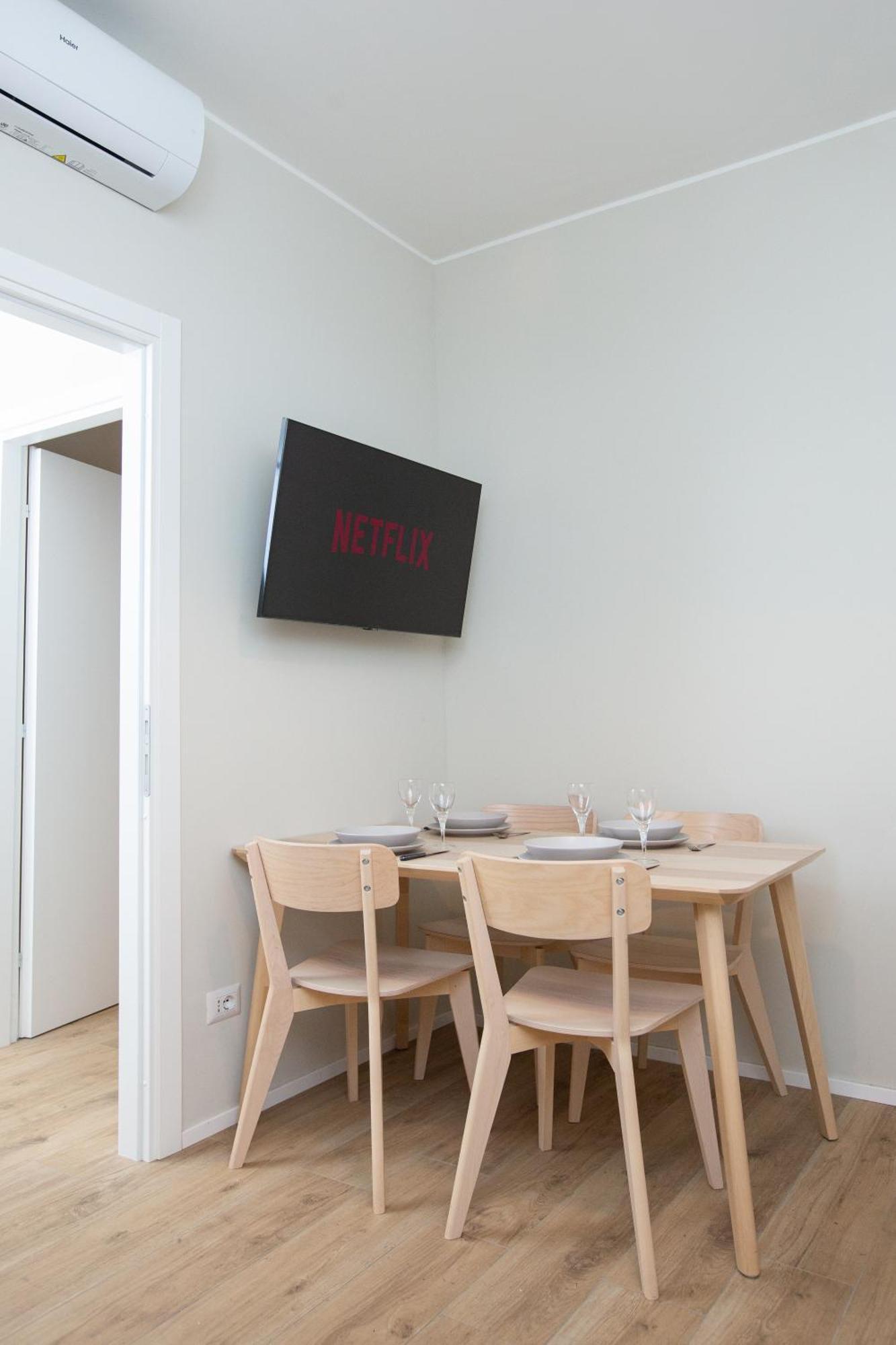 Appartement Dreams Exclusive With Terrace - Free Parking - M1 Station - Near Center Milaan